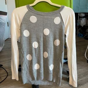 Women’s sweater
